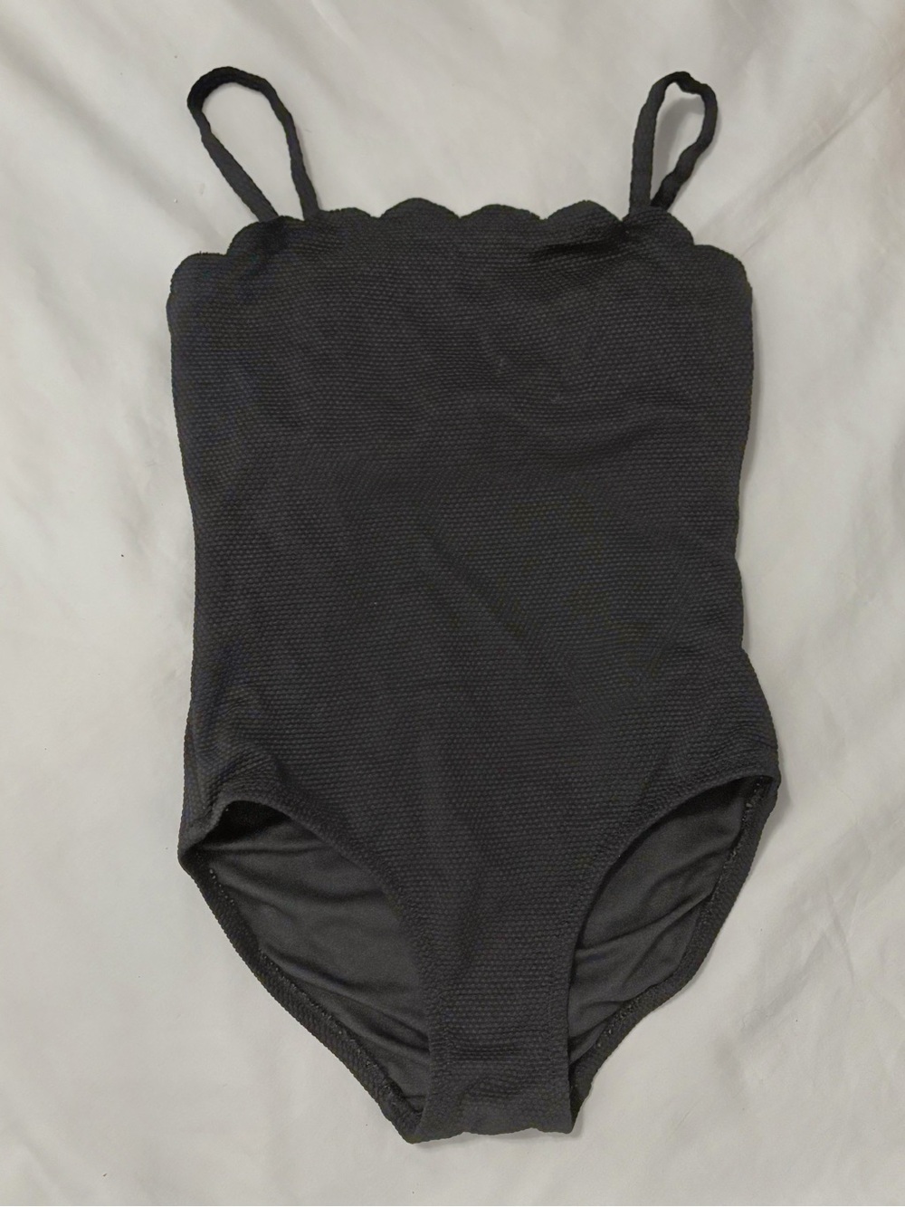 Old Navy Black Scalloped Edge Swimwear size 6/7